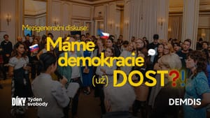 Máme demokracie (už) dosť?